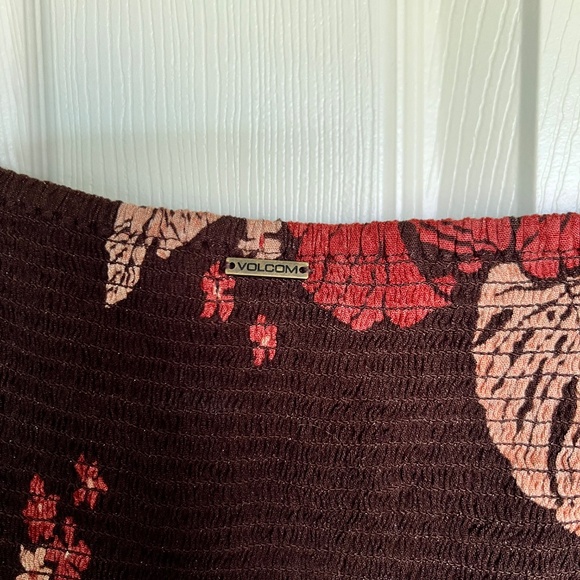 Volcom "Over The Sea" Top, Size M (US 8) - Picture 5 of 5